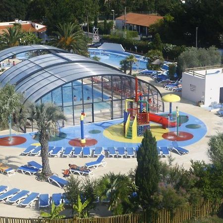 Camping Officiel Siblu Mer Et Soleil Hotel Saint-Georges-d'Oleron Exterior photo