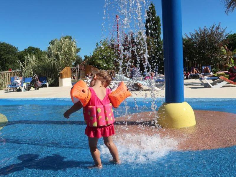 Camping Officiel Siblu Mer Et Soleil Hotel Saint-Georges-d'Oleron Exterior photo